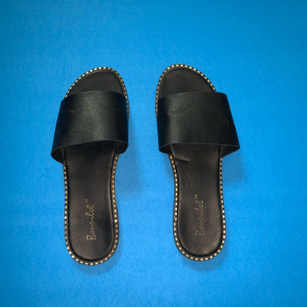 Black sandals